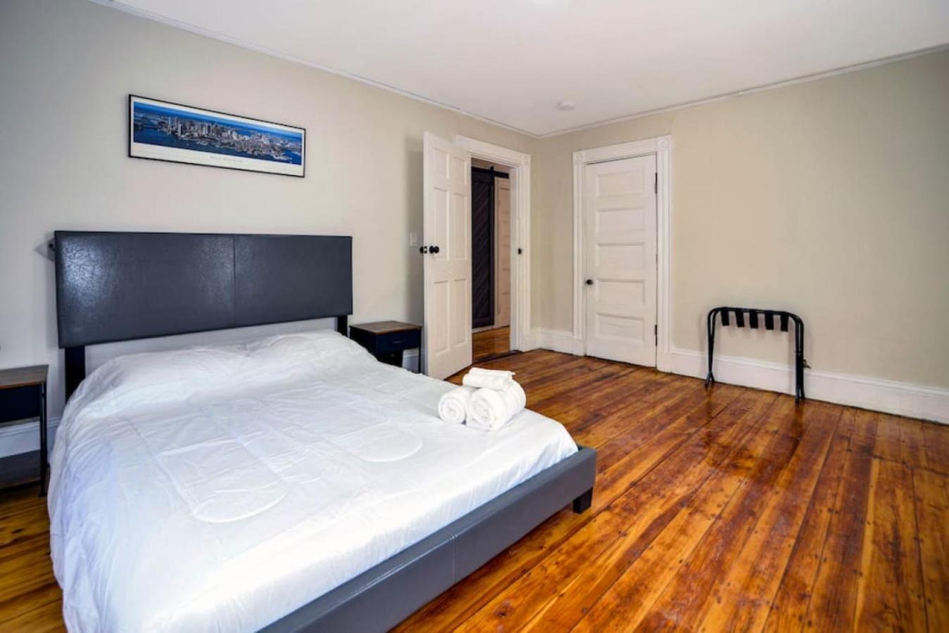 Boston Historical Urban Oasis Holiday home London
